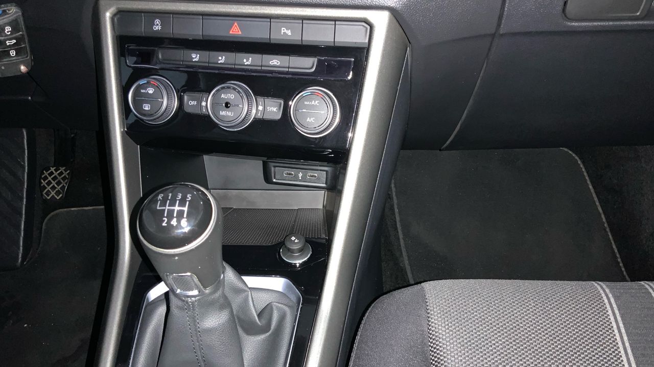 Volkswagen T-Roc 1.5 TSI 110KW ADVANCE STYLE 150 5P