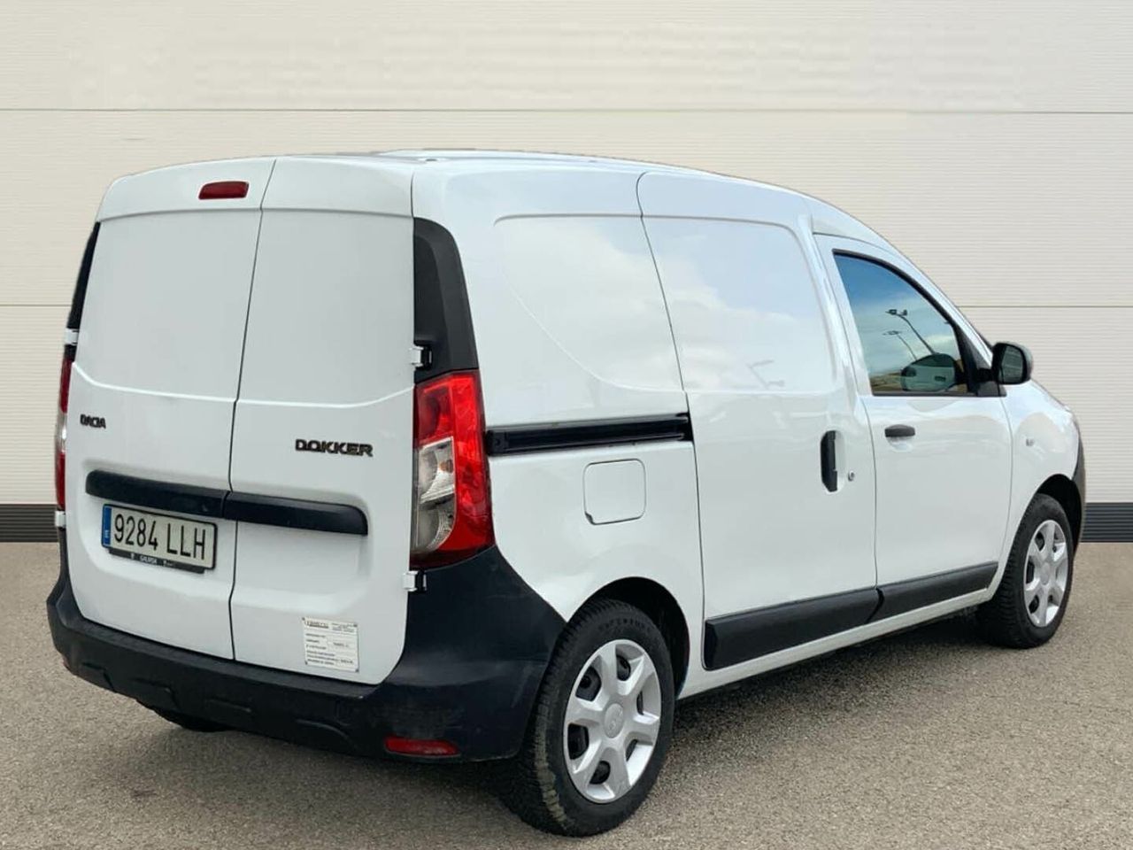 Dacia Dokker 1.6 SCE 80KW ECO-G ESSENTIAL 109 4P