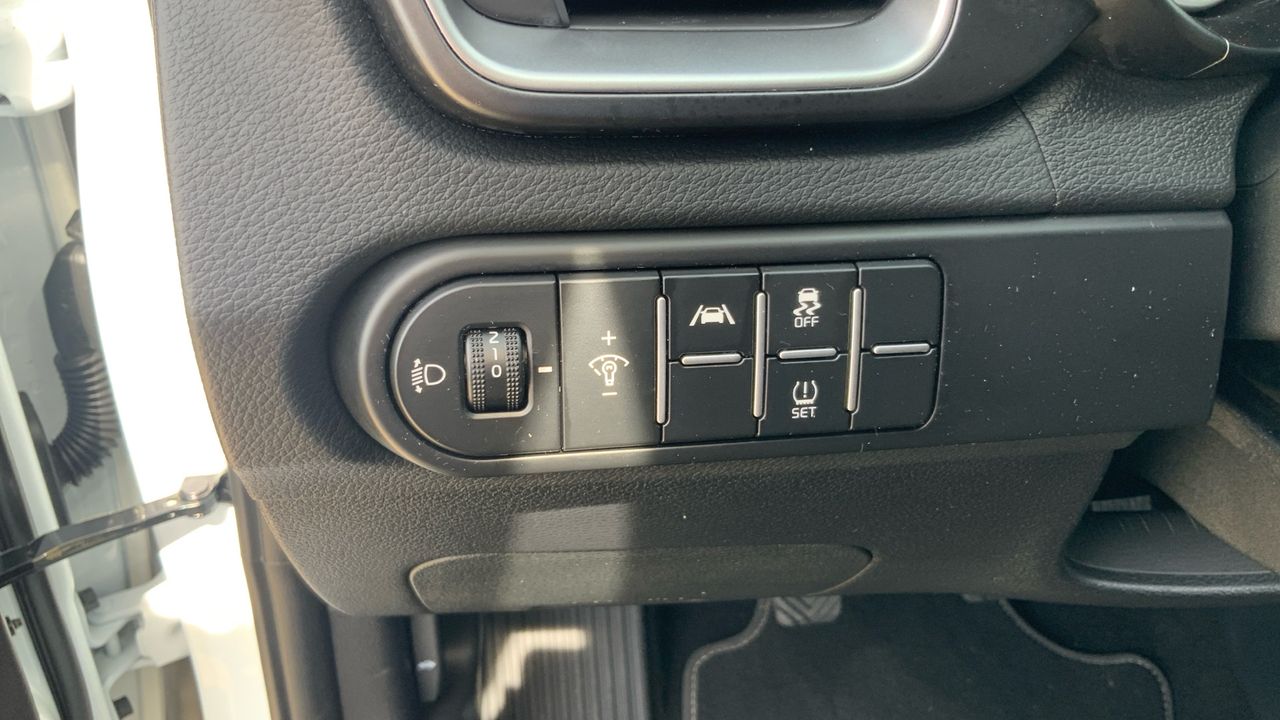 Kia XCeed 1.6 MHEV 100KW DRIVE 136 5P
