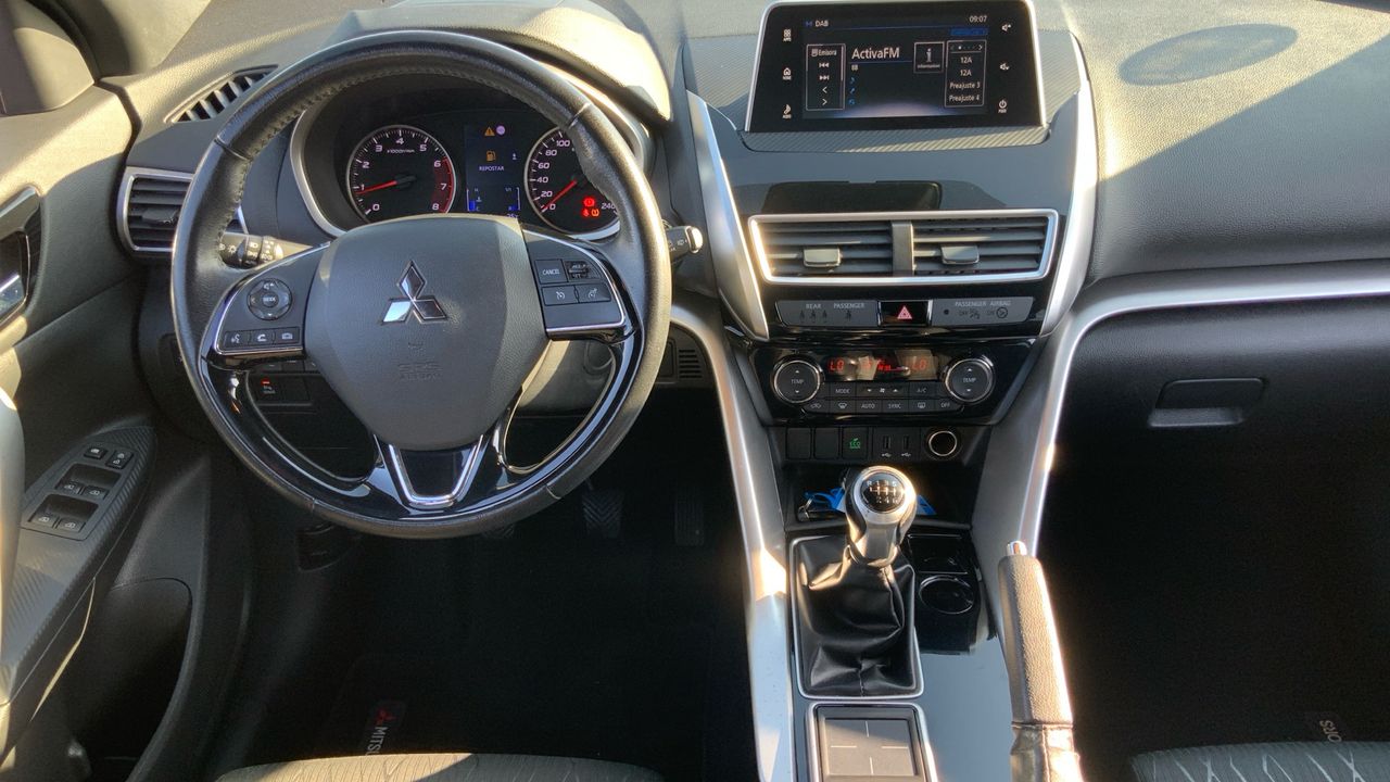 Mitsubishi Eclipse Cross 1.5 150T MOTION 163 5P