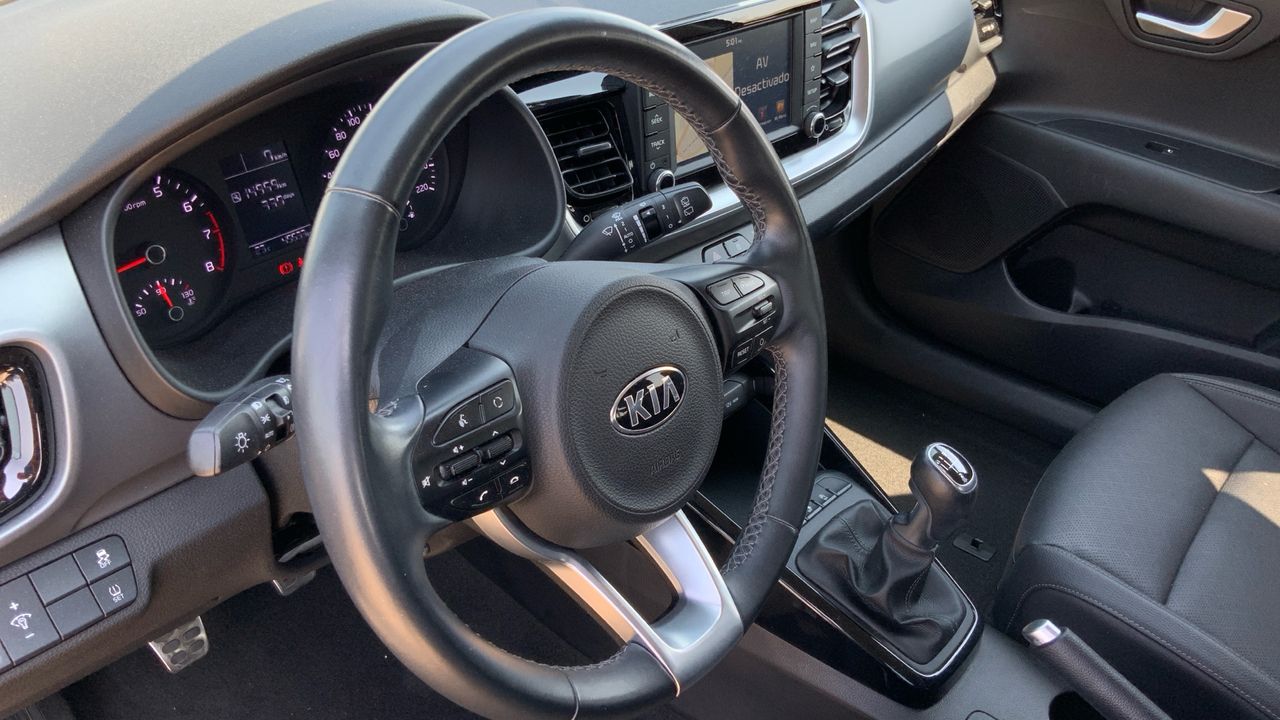Kia Stonic 1.0 T-GDI 74KW BLACK EDITION 100 5P