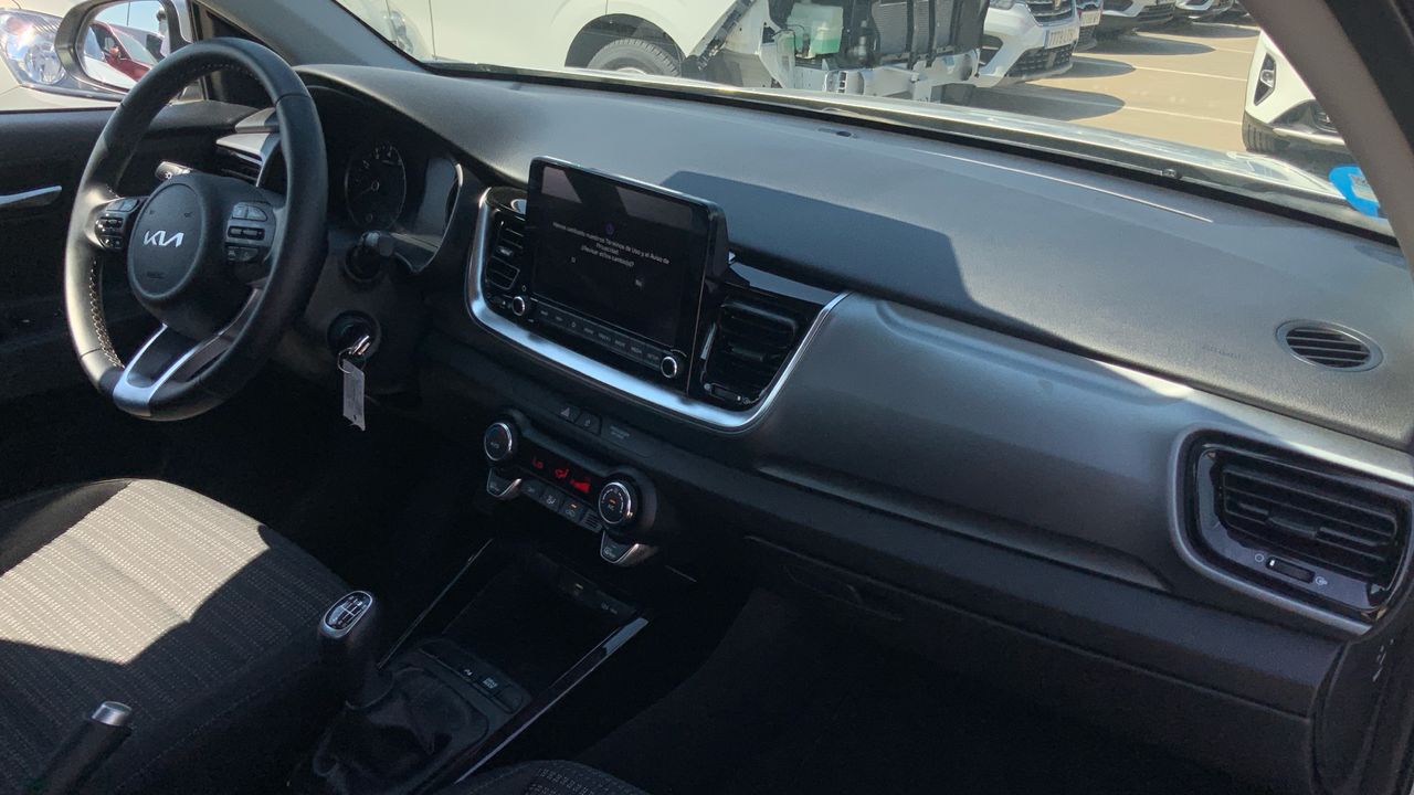 Kia Stonic 1.0 T-GDI MHEV IMT 74KW DRIVE 100 5P