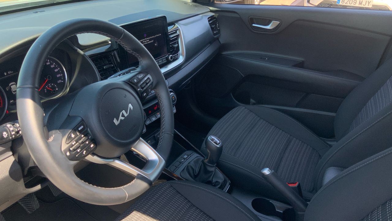 Kia Stonic 1.0 T-GDI MHEV IMT 74KW DRIVE 100 5P