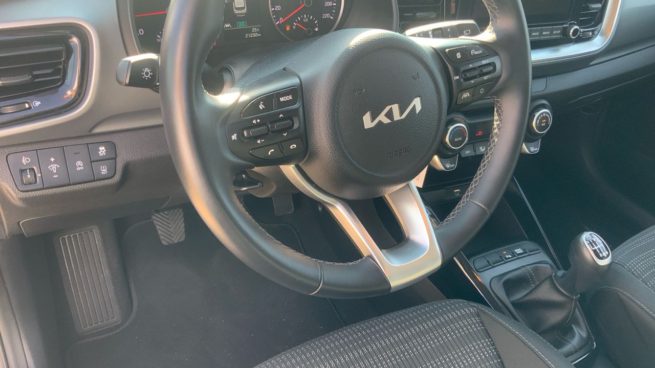 Kia Stonic 1.0 T-GDI MHEV IMT 74KW DRIVE 100 5P