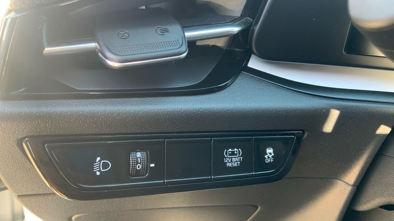 Kia Niro 1.6 GDI HEV CONCEPT 141 5P