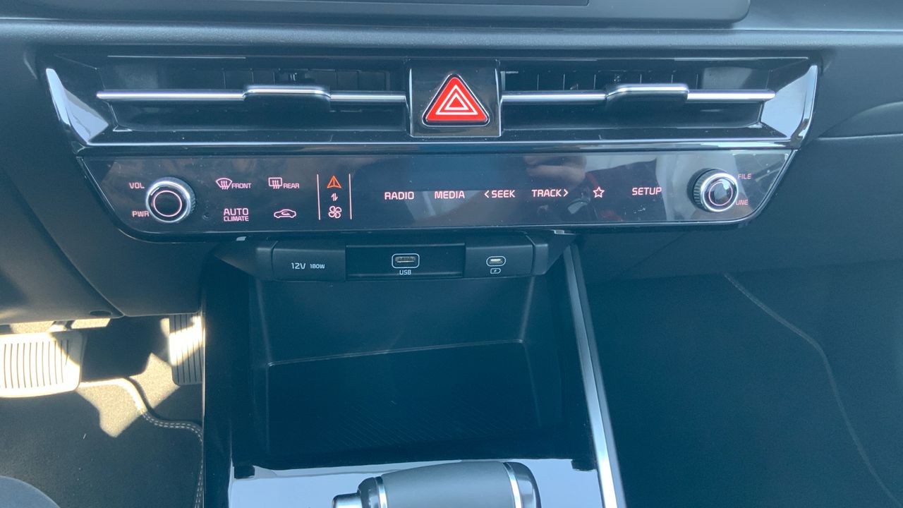 Kia Niro 1.6 GDI HEV CONCEPT 141 5P