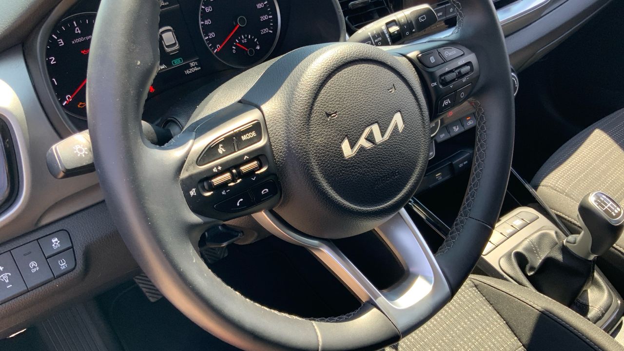 Kia Stonic 1.0 T-GDI MHEV IMT 74KW DRIVE 100 5P