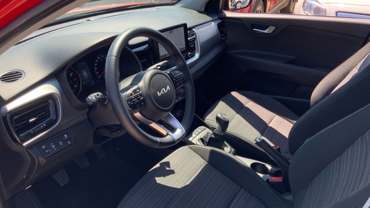 Kia Stonic 1.0 T-GDI MHEV IMT 74KW DRIVE 100 5P