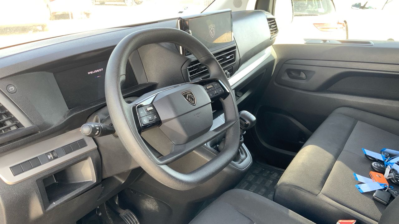 Peugeot Expert 1.5 BLUEHDI 120 STANDARD 120 4P