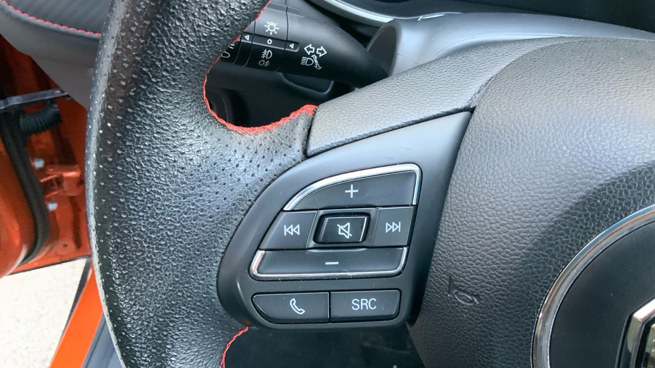 MG ZS 1.0T LUXURY AUTO 111 5P