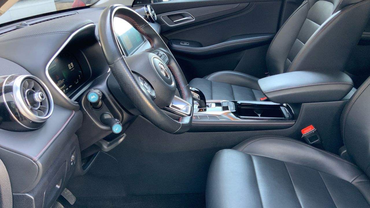 MG HS 1.5T-GDI COMFORT DCT 162 5P