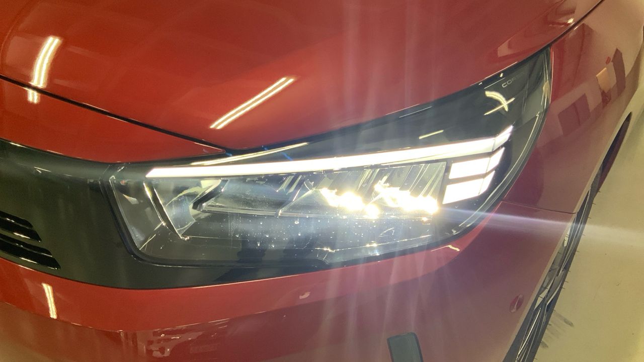 Opel Corsa 1.2T XHL 74KW GS 100 5P