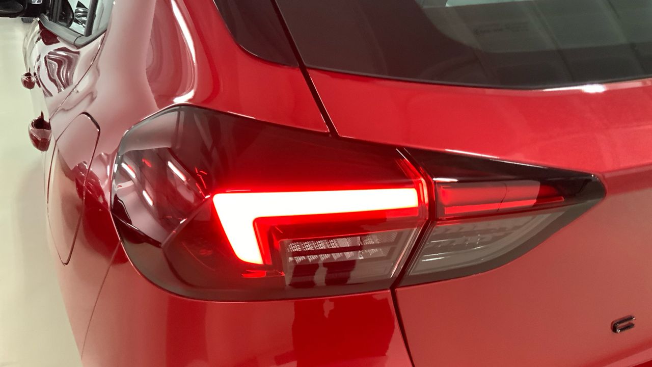 Opel Corsa 1.2T XHL 74KW GS 100 5P