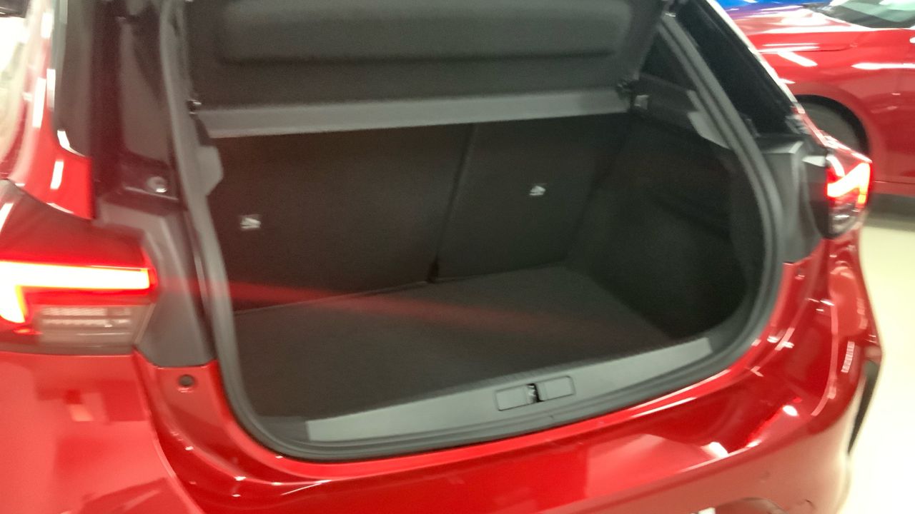 Opel Corsa 1.2T XHL 74KW GS 100 5P