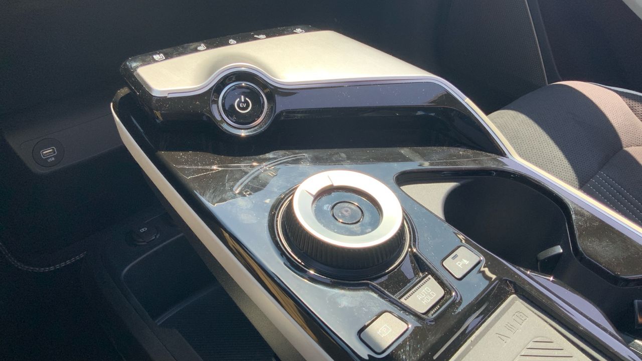 Kia EV6 BEV 77KWH 239KW GT-LINE AWD AUTO 325 5P