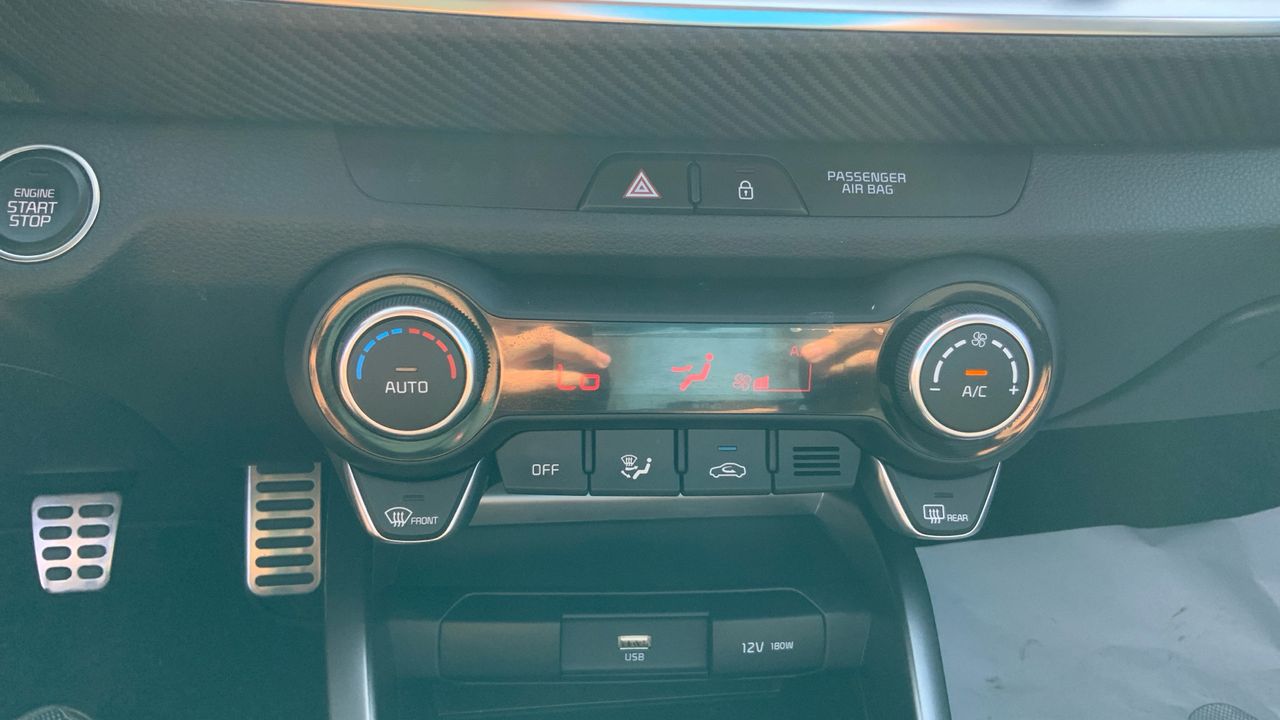 Kia Stonic 1.0 T-GDI MHEV IMT 74KW GT LINE 100 5P