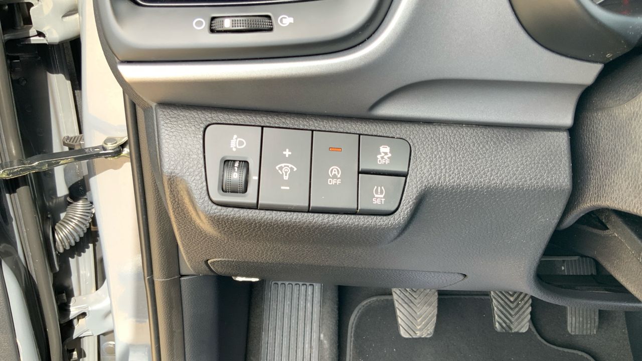 Kia Stonic 1.0 T-GDI 74KW MHEV IMT CONCEPT 100 5P