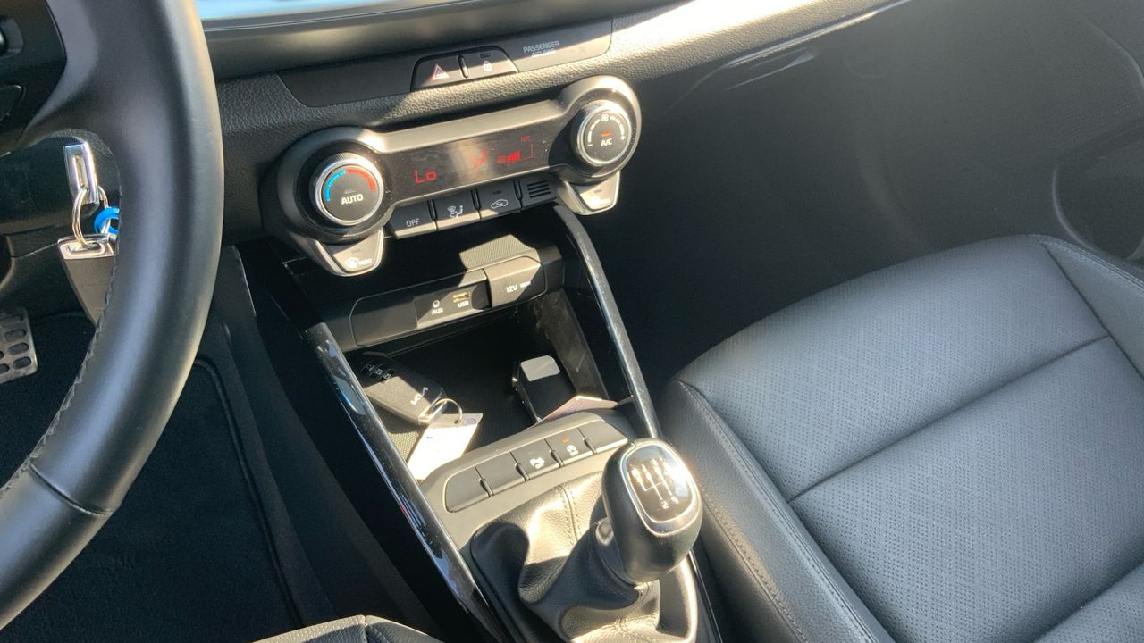 Kia Stonic 1.0 T-GDI 74KW BLACK EDITION 100 5P