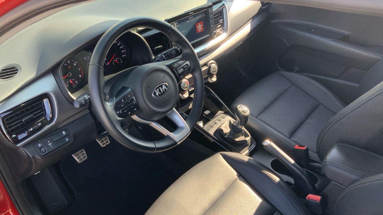 Kia Stonic 1.0 T-GDI 74KW BLACK EDITION 100 5P