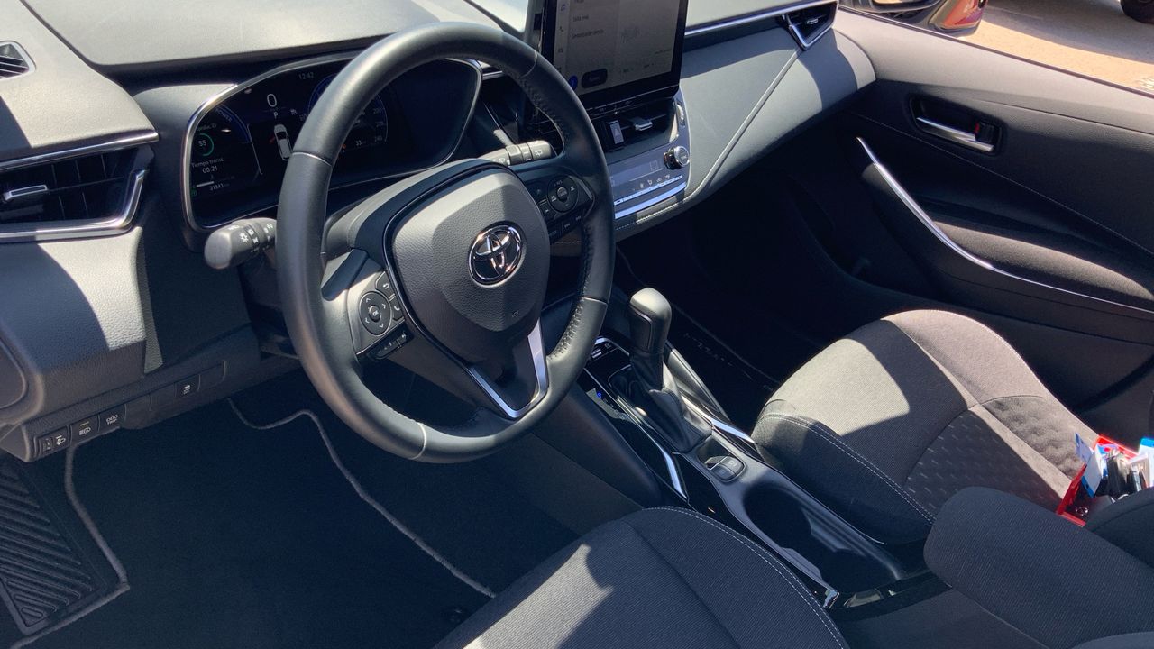 Toyota Corolla 1.8 HEV TOURING ACTIVE PLUS 140 5P