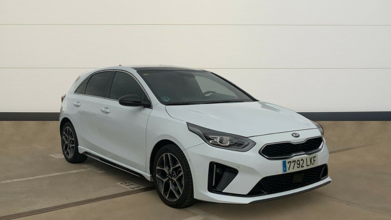 Kia Ceed 1.4 T-GDI GT LINE DCT 140 5P PACK PREMIUM