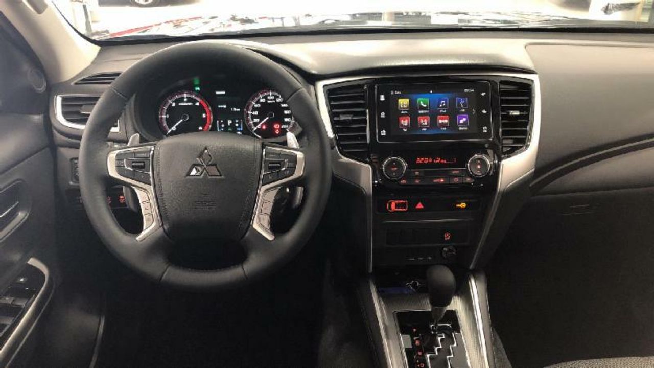 Mitsubishi L200 L200 D/C 220 DI-D 6AT MOTION EVAP