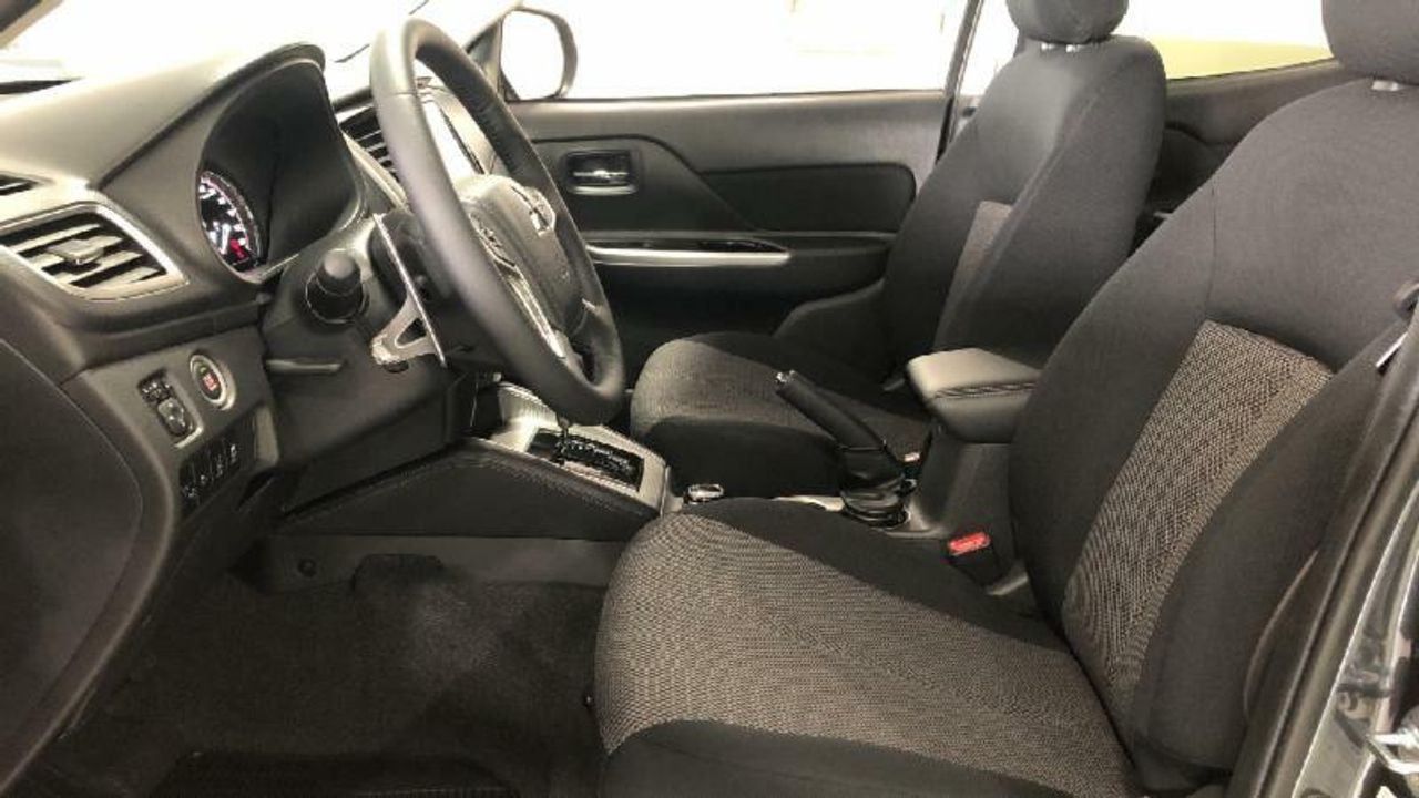 Mitsubishi L200 L200 D/C 220 DI-D 6AT MOTION EVAP