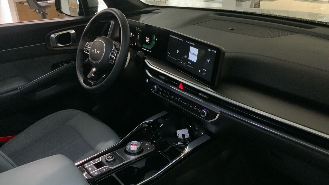 Kia Sorento 1.6 T-GDI PHEV DRIVE AUTO 4WD 252 5P 7 Plazas