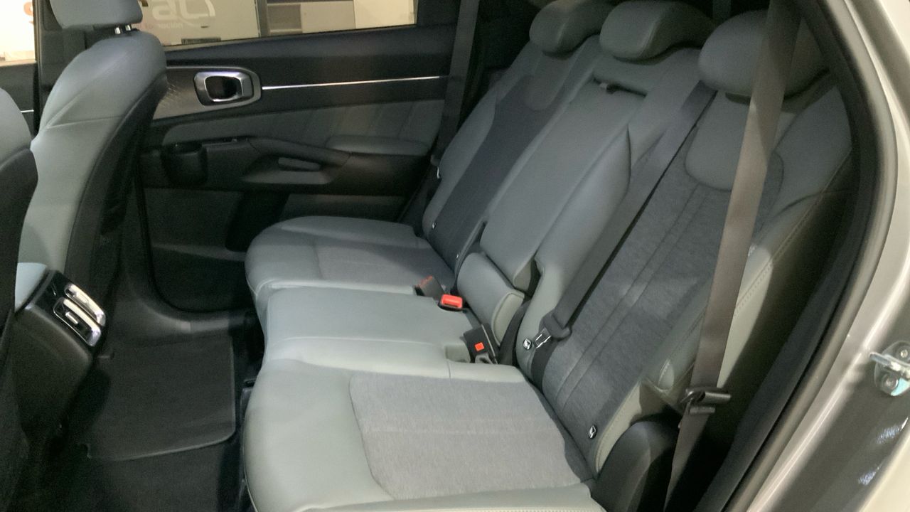 Kia Sorento 1.6 T-GDI PHEV DRIVE AUTO 4WD 252 5P 7 Plazas