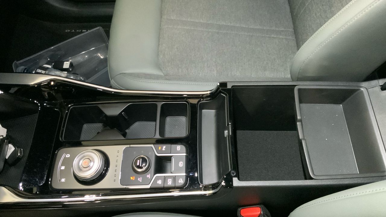 Kia Sorento 1.6 T-GDI PHEV DRIVE AUTO 4WD 252 5P 7 Plazas