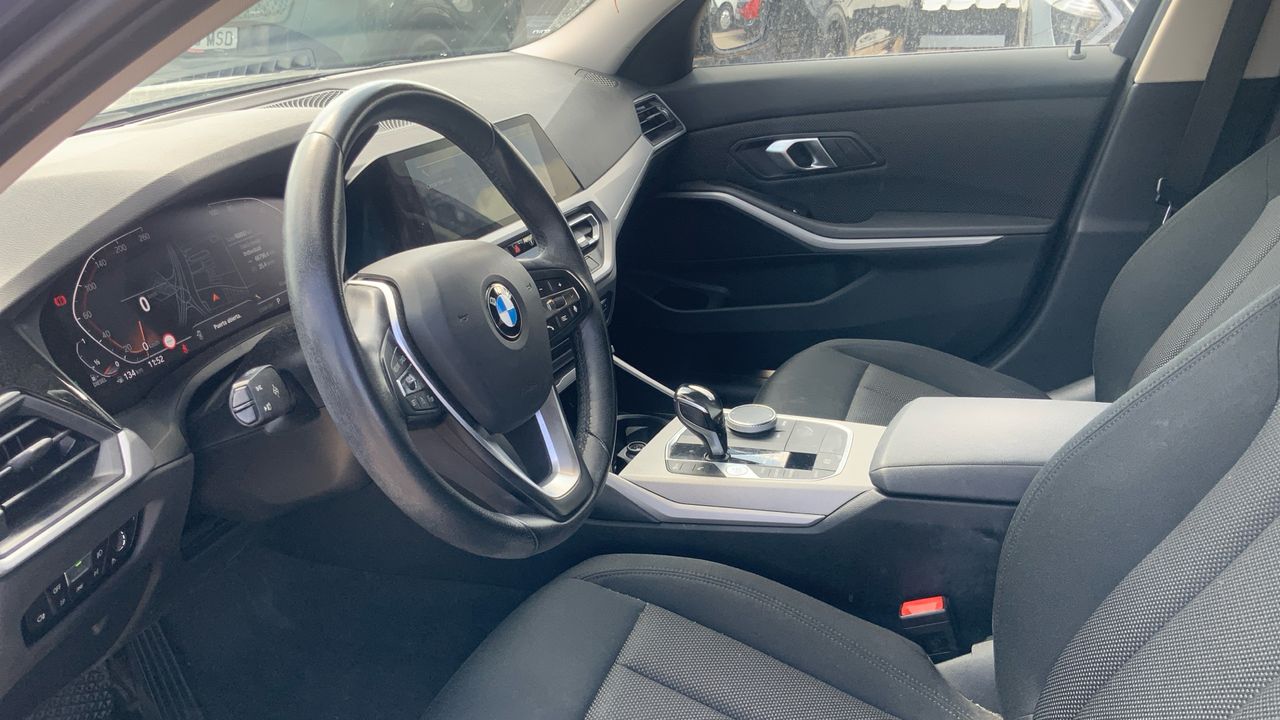 BMW Serie 3 2.0 318D TOURING AUTO 150 5P