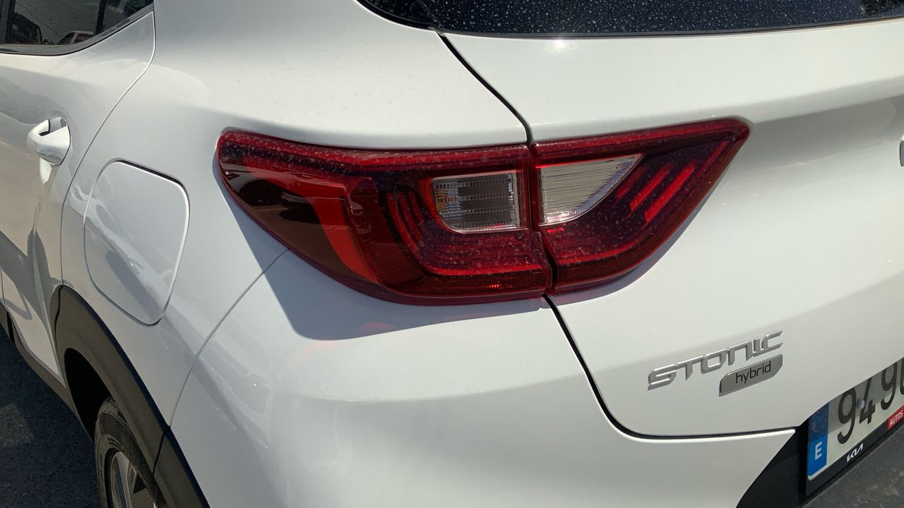 Kia Stonic 1.0 T-GDI MHEV IMT 74KW GT LINE 100 5P