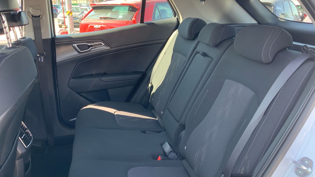 Kia Sportage 1.6 T-GDI HEV DRIVE AUTO 230 5P
