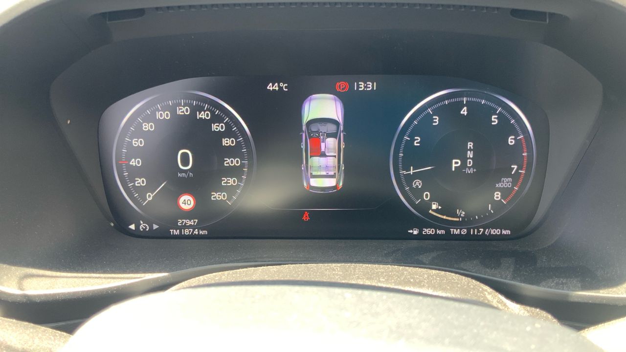Volvo XC40 2.0 T4 MOMENTUM AUTO 190 5P