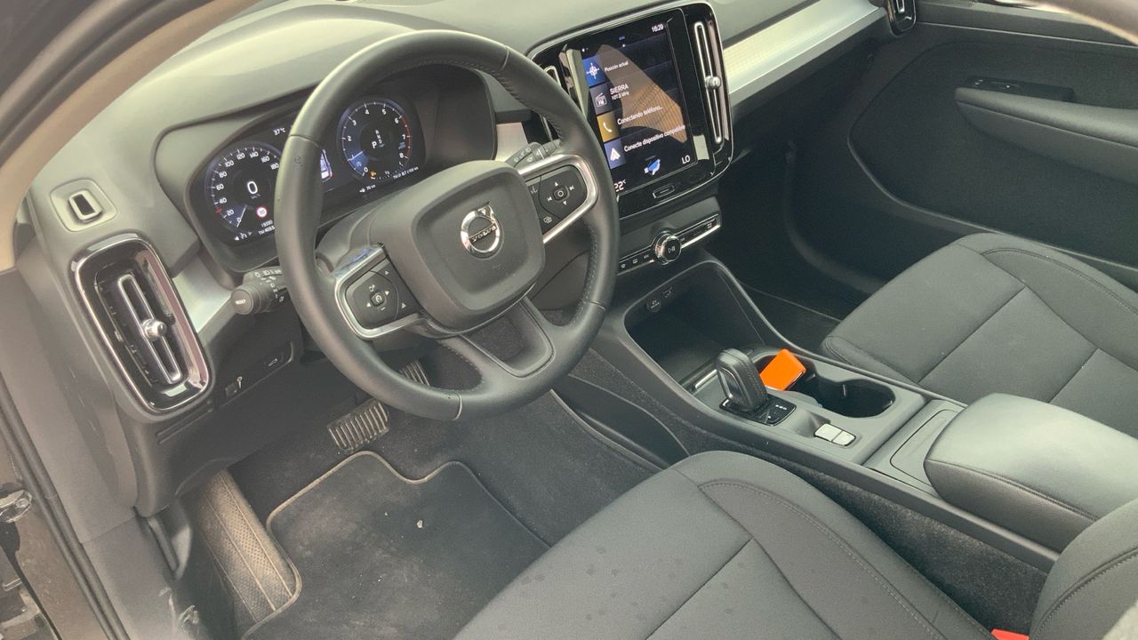 Volvo XC40 1.5 T3 BUSINESS PLUS AUTO 163 5P