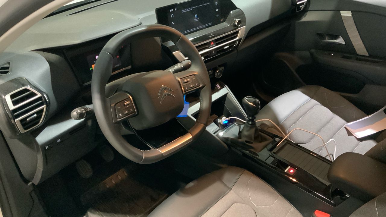 Citroën C4 1.2 PURETECH 130 PLUS 131 5P
