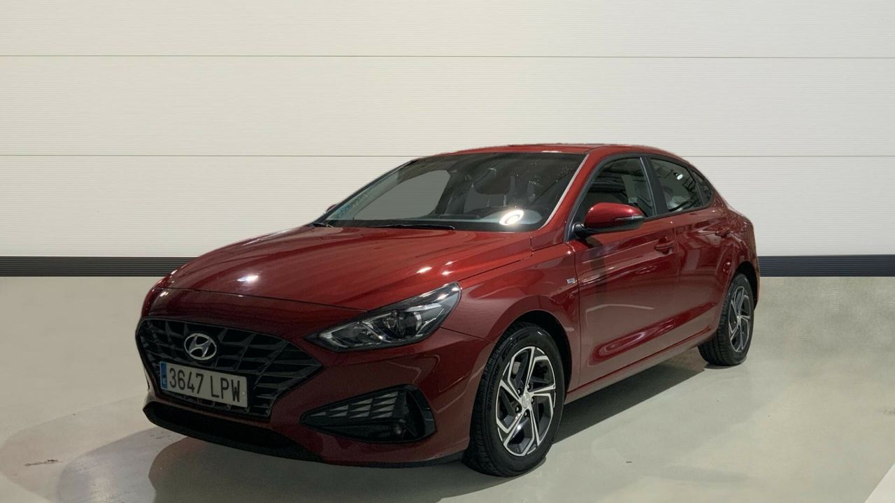 Hyundai i30 1.0 TGDI 48V KLASS FASTBACK 120 5P