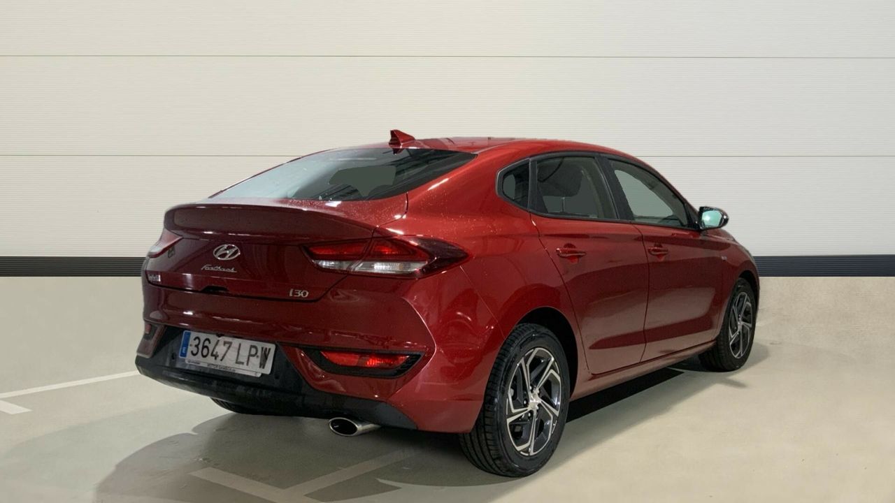 Hyundai i30 1.0 TGDI 48V KLASS FASTBACK 120 5P