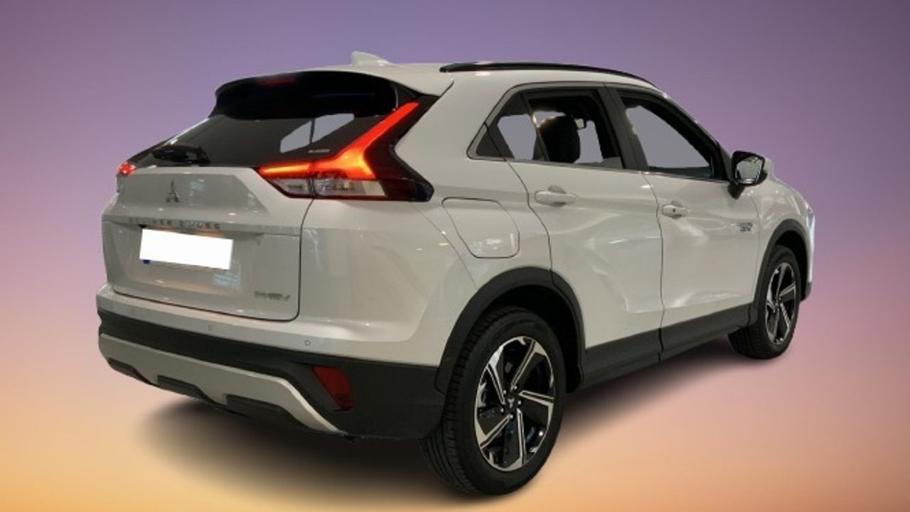 Mitsubishi Eclipse Cross 2.4 PHEV KAITEKI AUTO 4WD 188 5P