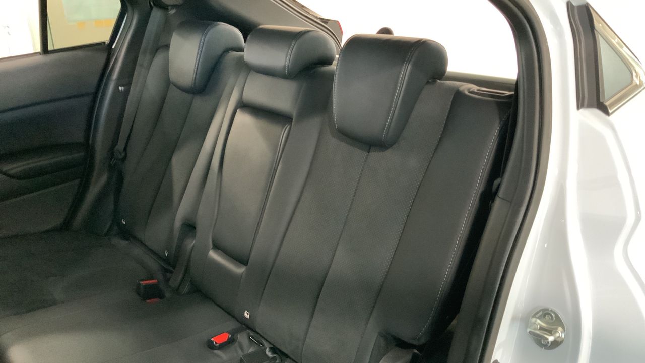 Mitsubishi Eclipse Cross 2.4 PHEV KAITEKI AUTO 4WD 188 5P