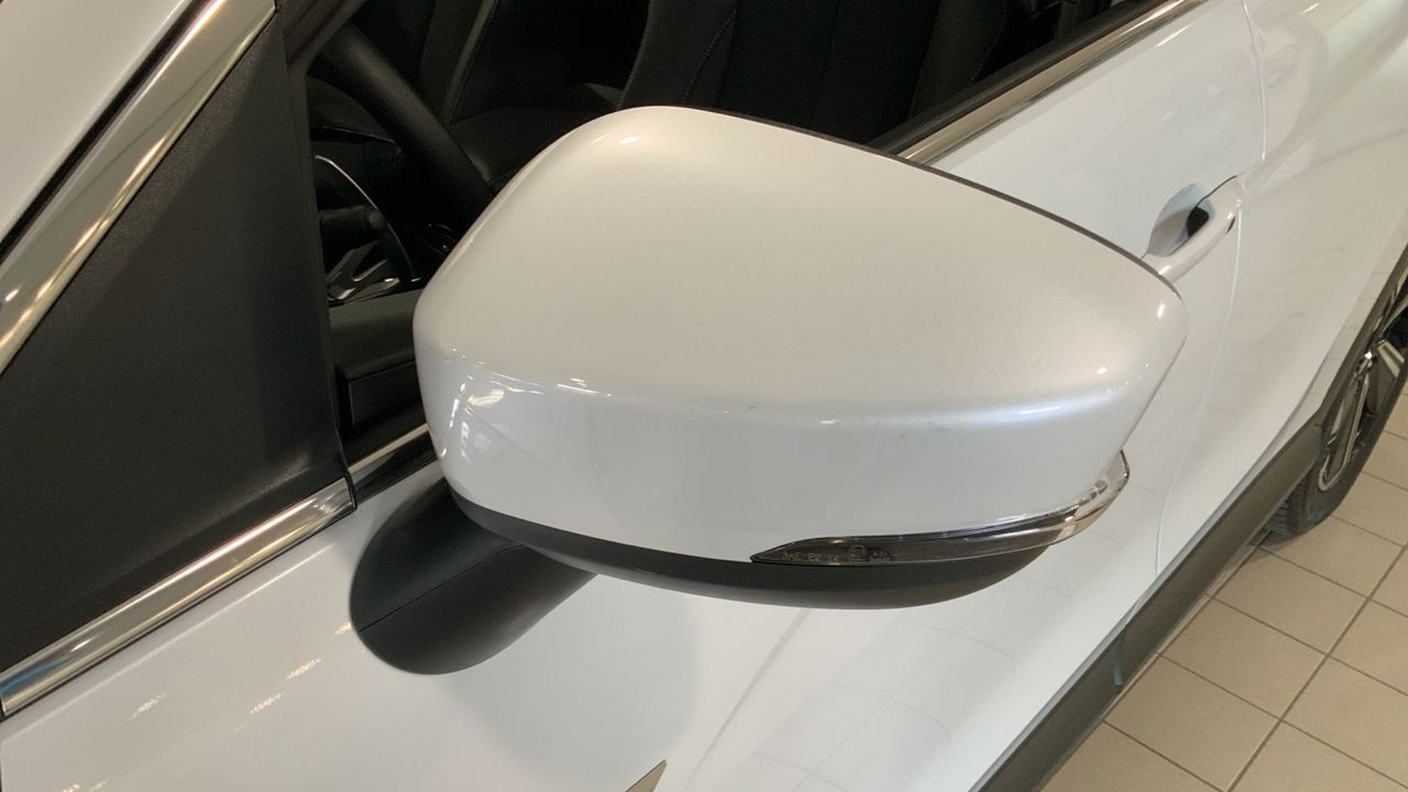 Mitsubishi Eclipse Cross 2.4 PHEV KAITEKI AUTO 4WD 188 5P