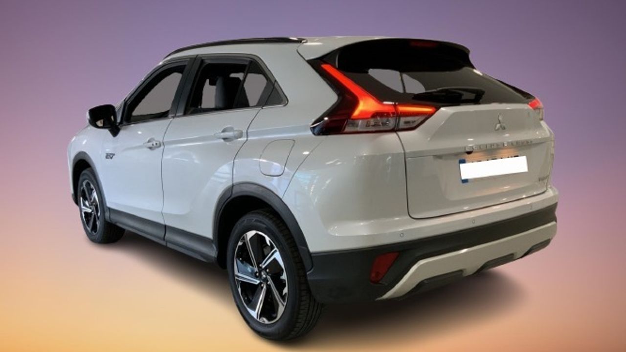 Mitsubishi Eclipse Cross 2.4 PHEV KAITEKI AUTO 4WD 188 5P