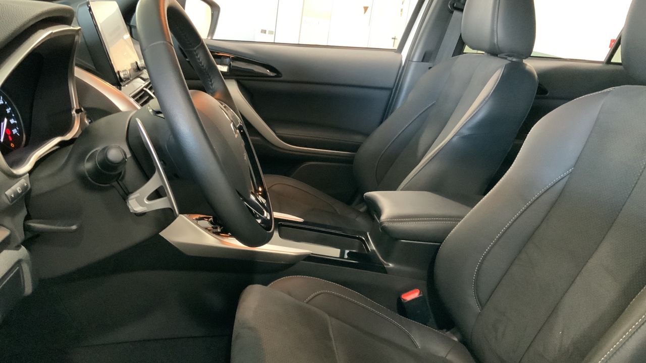 Mitsubishi Eclipse Cross 2.4 PHEV KAITEKI AUTO 4WD 188 5P