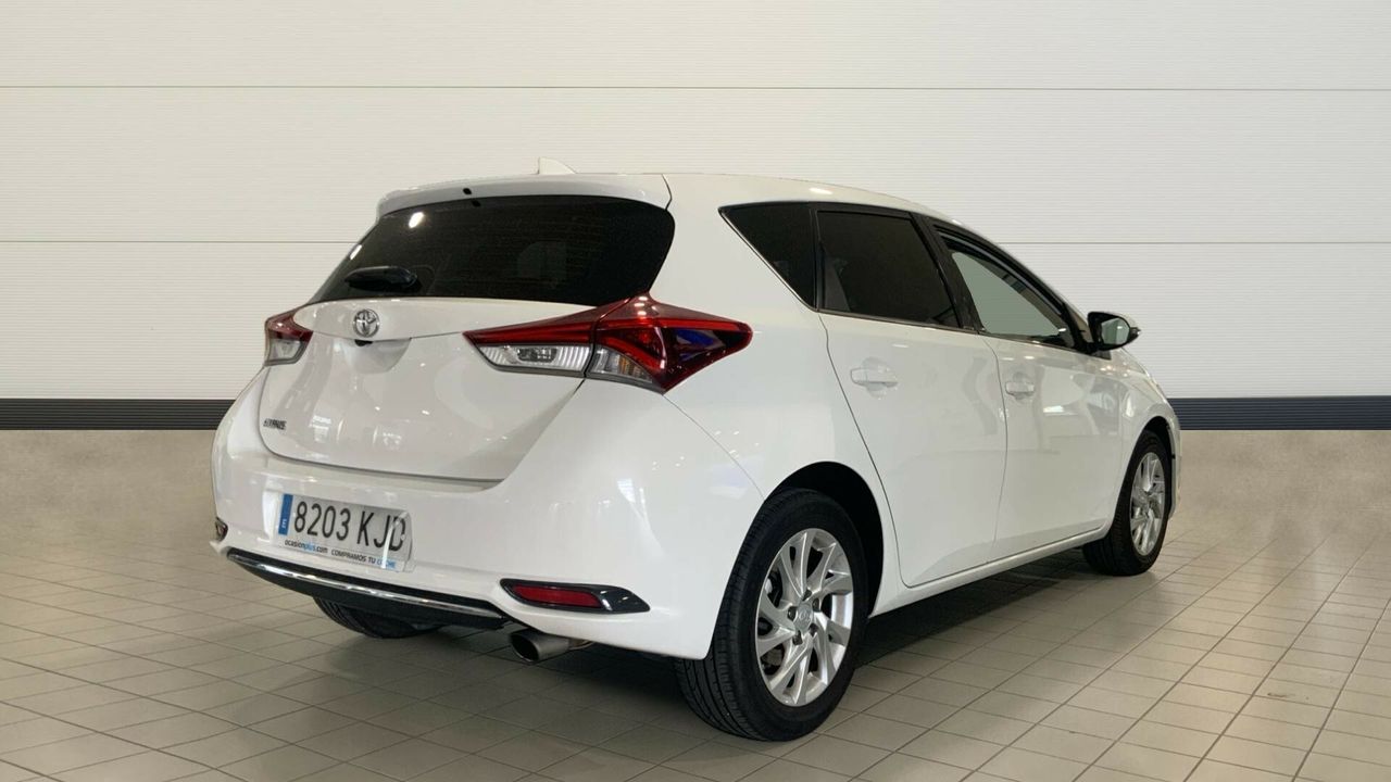 Toyota Auris 1.2T 85KW ACTIVE 116 5P