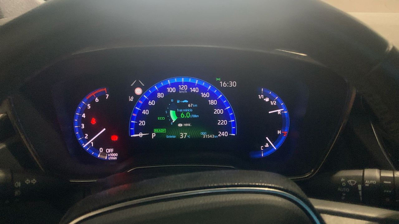 Toyota Corolla 1.8 HYBRID ACTIVE TECH E-CVT 122 5P