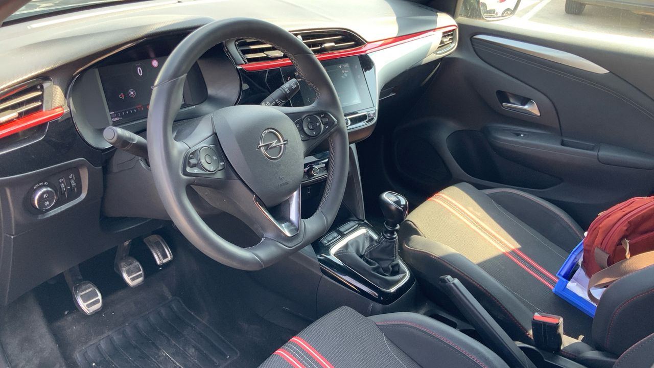 Opel Corsa 1.2T XHL 74KW GS 100 5P