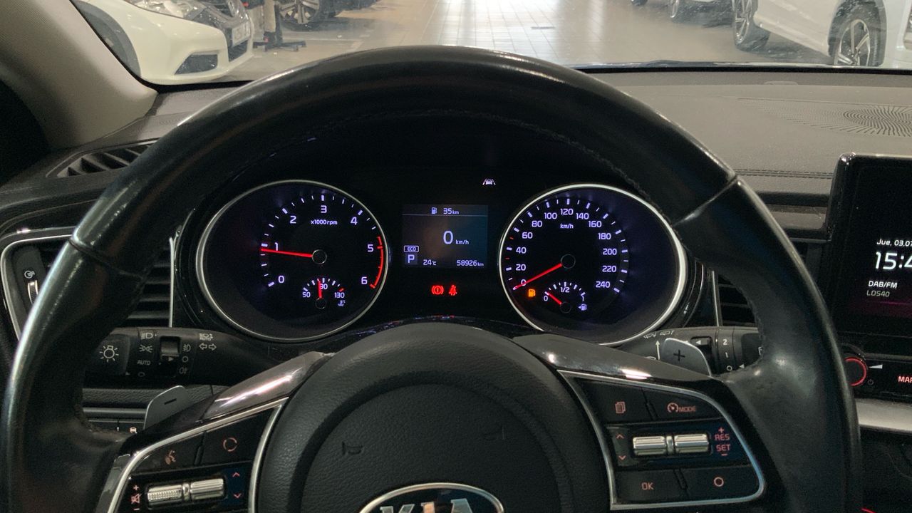 Kia Ceed 1.6 MHEV 100KW TECH DCT 136 5P