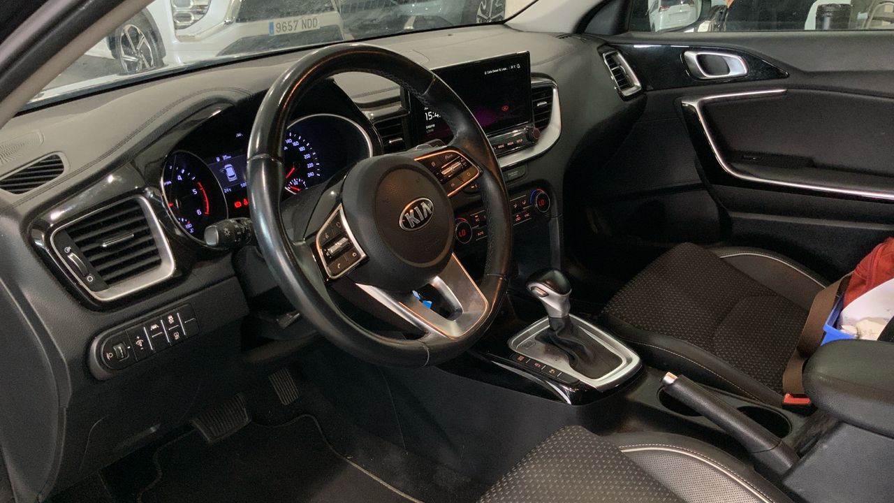 Kia Ceed 1.6 MHEV 100KW TECH DCT 136 5P