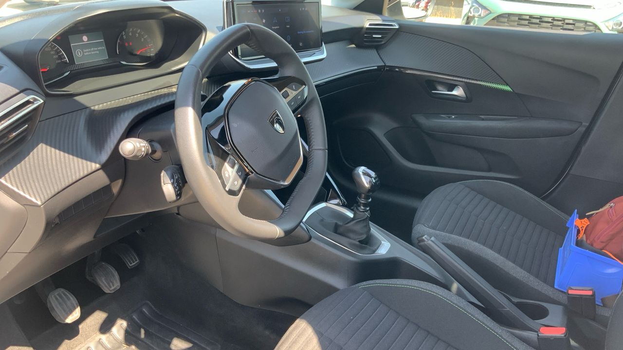Peugeot 208 1.2L PURETECH 73KW ACTIVE 100 5P