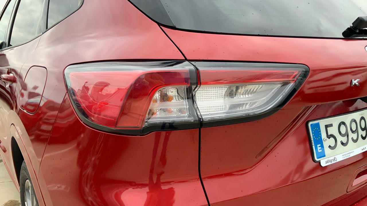 Ford Kuga 2.0 ECOBLUE 88KW ST-LINE AUTO 120 5P